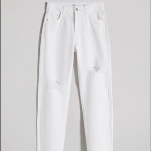NWT Bershka White Straight High waisted jeans